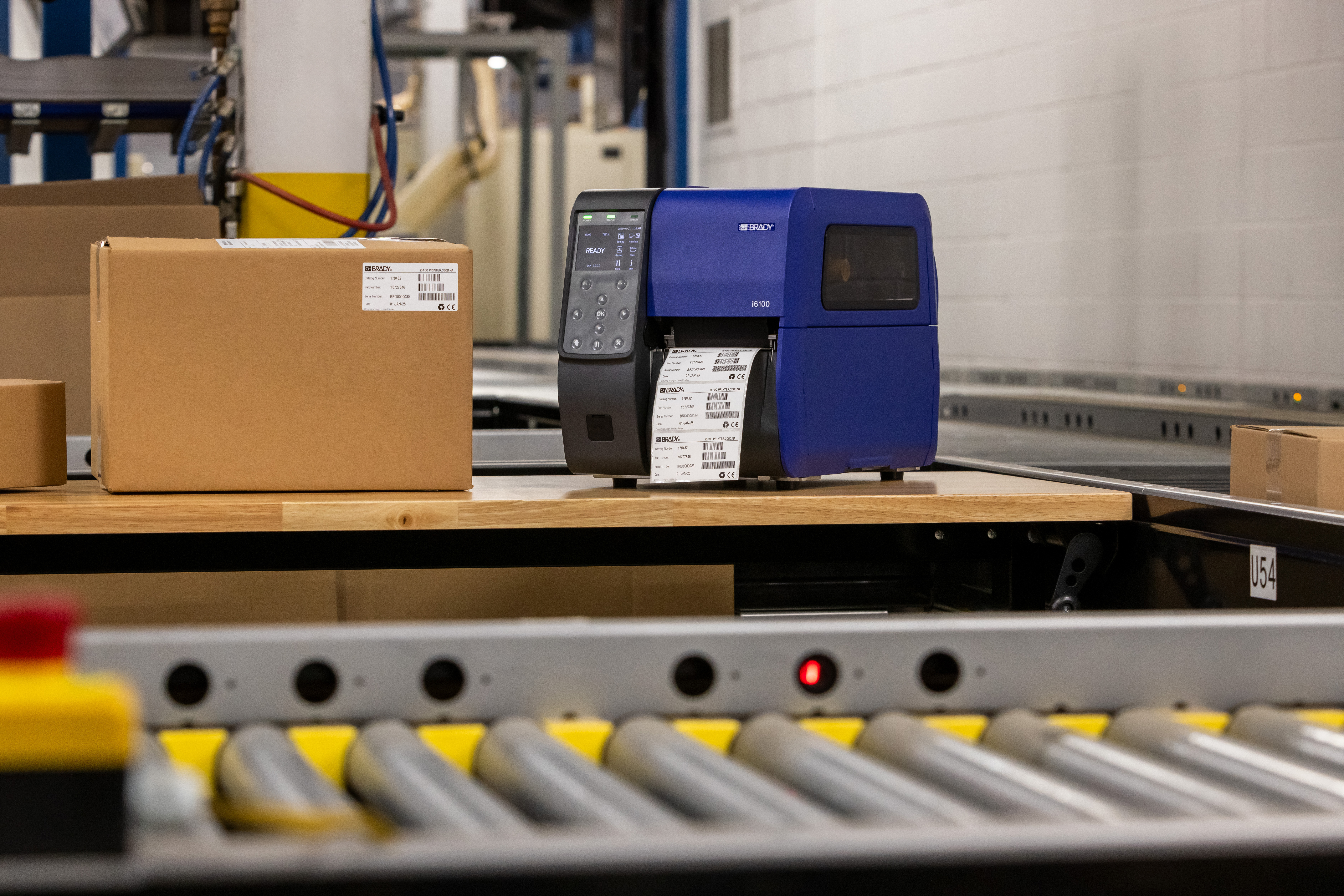 Impresora sobre una mesa